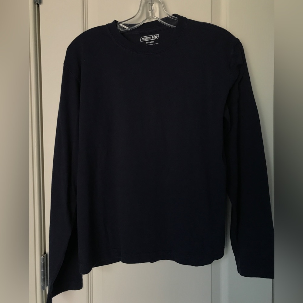 Blue long sleeve tee 18/20
